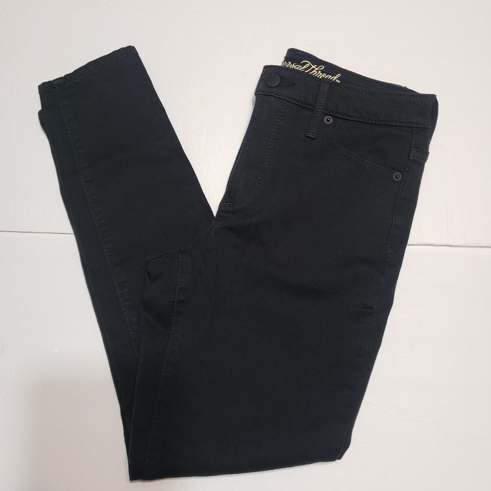 Universal Thread Black High Rise Skinny Denim Jeans - Picture 2 of 8
